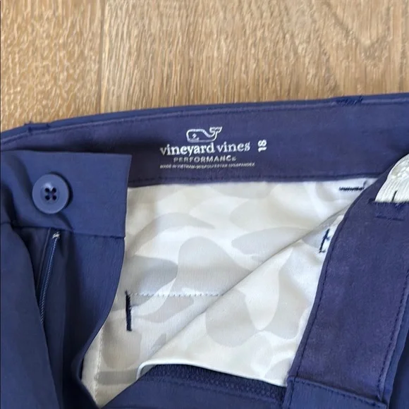 Vineyard Vines Boys Blue Performance pants - Picture 2 of 2